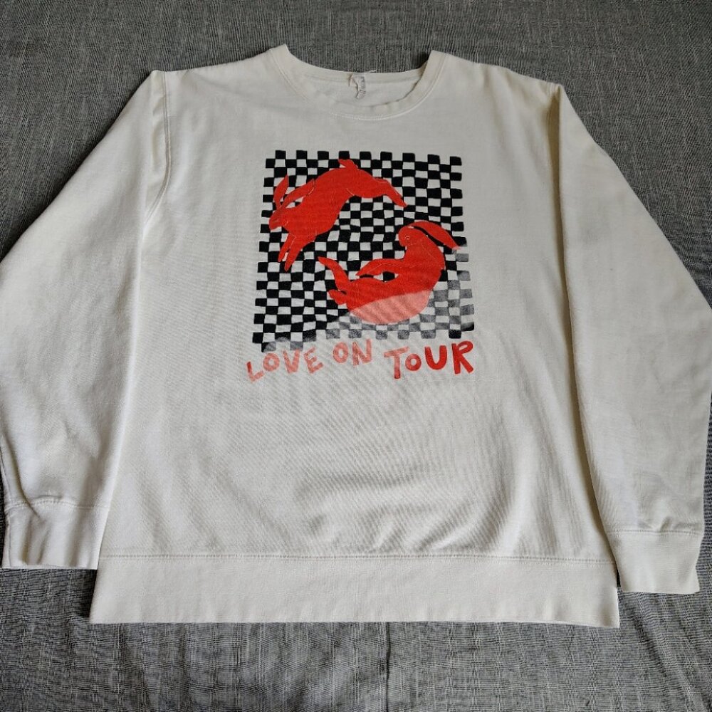 Harry Styles Shirt Size Small Official Love On‎ Tour Crewneck Sweatshirt